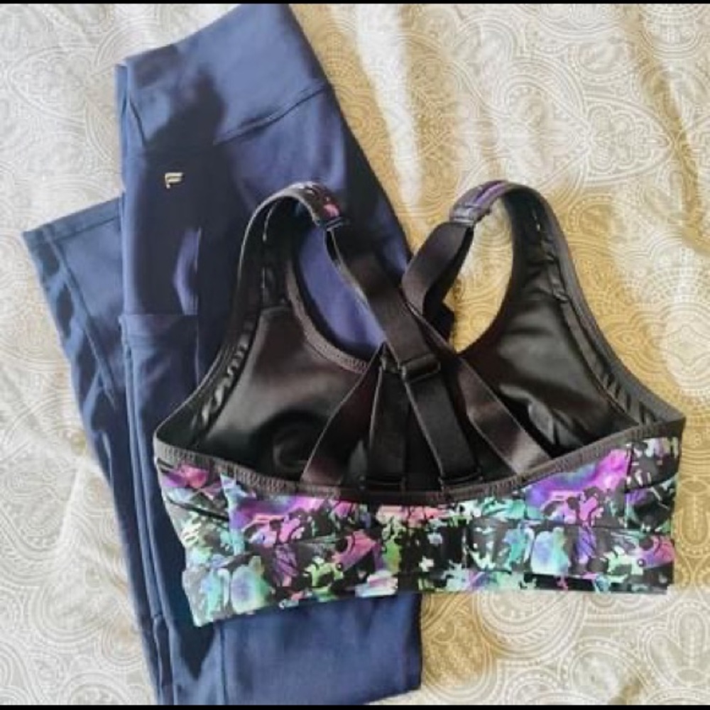 Fabletics Leggings (small) & Sports Bra (small)